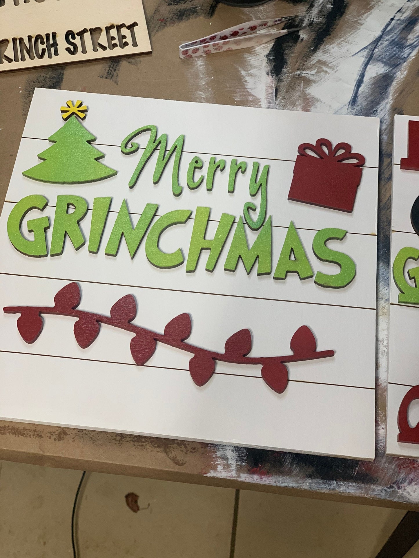 Grinch Christmas Porch Leaner Ladder Tiles